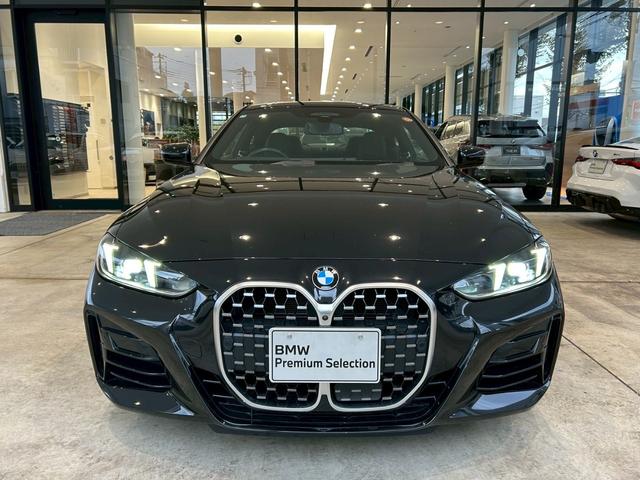 オートローンをご検討のお客様へ−スタンダードローンをはじめ、自由返済型、残価設定型など各種ローンの取り扱いがございます。試算などお気軽にお申し付けください。