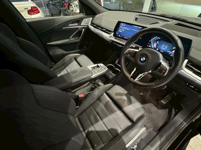 オートローンをご検討のお客様へ−スタンダードローンをはじめ、自由返済型、残価設定型など各種ローンの取り扱いがございます。試算などお気軽にお申し付けください。