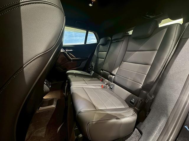 オートローンをご検討のお客様へ−スタンダードローンをはじめ、自由返済型、残価設定型など各種ローンの取り扱いがございます。試算などお気軽にお申し付けください。