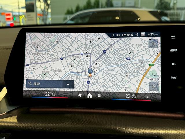 ＢＭＷを熟知したメカニックによる、１００項目の納車前点検。ドイツ本国と同様の教育・訓練を受けたメカニックが、１００項目にも上るポイントを徹底的に点検、整備した後にお客様にお引渡しいたします。