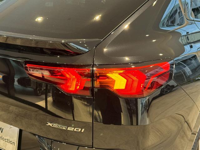 保証期間中にトラブルが発生した際には、緊急連絡を２４時間フリーダイヤルでお受けします。応急処理のアドバイスのみならず、出張修理やレッカーなどの手配いたします。