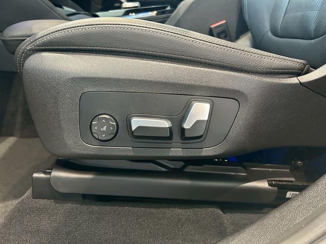 X4 xDrive 20d Mスポーツ 【正規認定中古車】【全国正規ディーラー保証付/2年・走行距離無制限】【後期型】【禁煙】【全席シートヒーター】【シートエアコン】【トップビュー】【パノラマサンルーフ】【20インチ】【ハンドルヒーター】(17枚目)