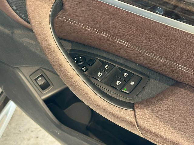 Ｘ１ ｘＤｒｉｖｅ　２０ｉ　ｘライン　【正規認定中古車】【最長４年！全国正規ディーラー保証付／２年・走行距離無制限】【弊社下取／禁煙車】【１９インチアロイホイール】【茶革シート】【シートヒーター】【オートトランク】【バックカメラ】（10枚目）