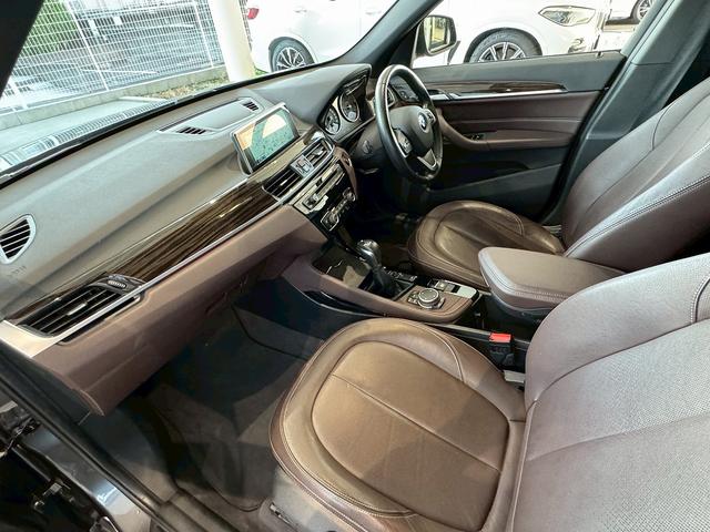 Ｘ１ ｘＤｒｉｖｅ　２０ｉ　ｘライン　【正規認定中古車】【最長４年！全国正規ディーラー保証付／２年・走行距離無制限】【弊社下取／禁煙車】【１９インチアロイホイール】【茶革シート】【シートヒーター】【オートトランク】【バックカメラ】（13枚目）