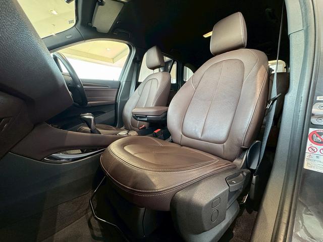 Ｘ１ ｘＤｒｉｖｅ　２０ｉ　ｘライン　【正規認定中古車】【最長４年！全国正規ディーラー保証付／２年・走行距離無制限】【弊社下取／禁煙車】【１９インチアロイホイール】【茶革シート】【シートヒーター】【オートトランク】【バックカメラ】（14枚目）