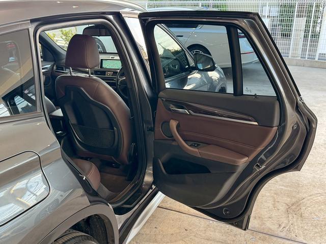 Ｘ１ ｘＤｒｉｖｅ　２０ｉ　ｘライン　【正規認定中古車】【最長４年！全国正規ディーラー保証付／２年・走行距離無制限】【弊社下取／禁煙車】【１９インチアロイホイール】【茶革シート】【シートヒーター】【オートトランク】【バックカメラ】（15枚目）