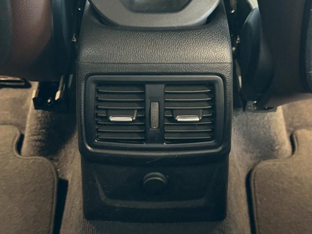 Ｘ１ ｘＤｒｉｖｅ　２０ｉ　ｘライン　【正規認定中古車】【最長４年！全国正規ディーラー保証付／２年・走行距離無制限】【弊社下取／禁煙車】【１９インチアロイホイール】【茶革シート】【シートヒーター】【オートトランク】【バックカメラ】（18枚目）