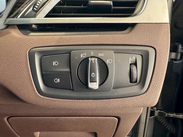 Ｘ１ ｘＤｒｉｖｅ　２０ｉ　ｘライン　【正規認定中古車】【最長４年！全国正規ディーラー保証付／２年・走行距離無制限】【弊社下取／禁煙車】【１９インチアロイホイール】【茶革シート】【シートヒーター】【オートトランク】【バックカメラ】（31枚目）