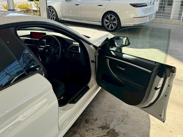 4シリーズ 420iグランクーペ Mスピリット LCI後期モデル 【点検記録あり/展示前点検の項目・交換部品の詳細もご案内できます】【弊社下取/禁煙車】【前車追従機能】【フルセグTV】【シートヒーター】【オートトランク】【バックカメラ】【LEDヘッドライト】(9枚目)