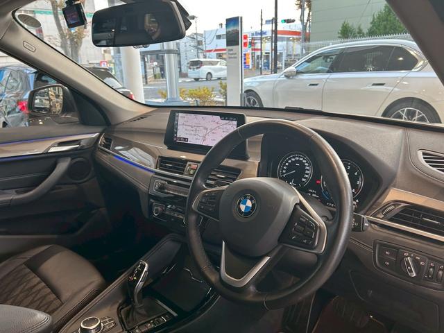 X1 xDrive 18d xライン 【正規認定中古車】【最長4年!全国正規ディーラー保証付/2年・走行距離無制限】【禁煙車】【オートトランク】【ハーフレザー電動シート】【LEDヘッドライト】【バックカメラ】【アンビエントライト】【ETC(10枚目)