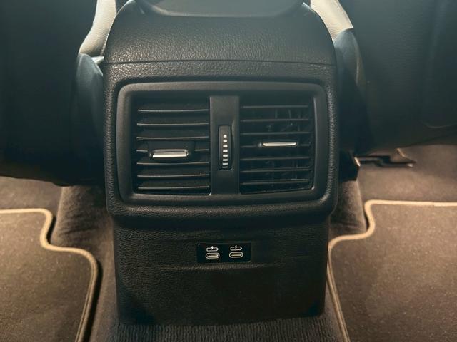 X1 xDrive 18d xライン 【正規認定中古車】【最長4年!全国正規ディーラー保証付/2年・走行距離無制限】【禁煙車】【オートトランク】【ハーフレザー電動シート】【LEDヘッドライト】【バックカメラ】【アンビエントライト】【ETC(19枚目)