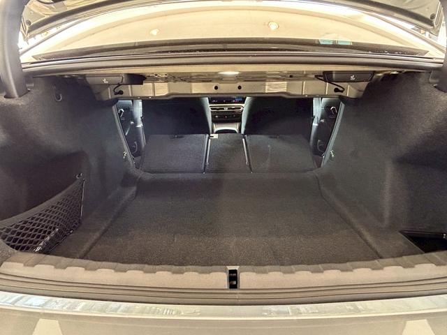 3シリーズ 320d xDrive Mスポーツ 【正規認定中古車】【最長4年!全国正規ディーラー保証付/2年・走行距離無制限】【ワンオーナー・禁煙車】【後期型】【HUD】【トップビューカメラ】【電動トランク】【シートヒーター】【純正前後ドラレコ】(29枚目)