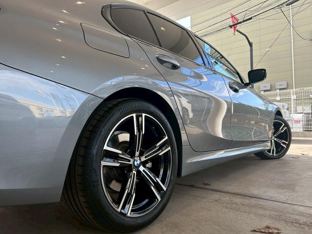 3シリーズ 320d xDrive Mスポーツ 【正規認定中古車】【最長4年!全国正規ディーラー保証付/2年・走行距離無制限】【ワンオーナー・禁煙車】【後期型】【HUD】【トップビューカメラ】【電動トランク】【シートヒーター】【純正前後ドラレコ】(52枚目)
