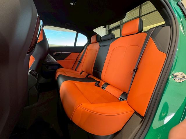 �u�����ԕی����A�����̃N�I���e�B���B�v�a�l�v���K�f�B�[���[�݂̂���舵���\�ȁA�a�l�v��p�����ԕی��B��C�̃X�^�b�t���F�l�̃J�[���C�t���A�Q�S���ԂR�U�T���T�|�[�g�B���Z�Ȃǂ��C�y�ɂ��\���t�����������B