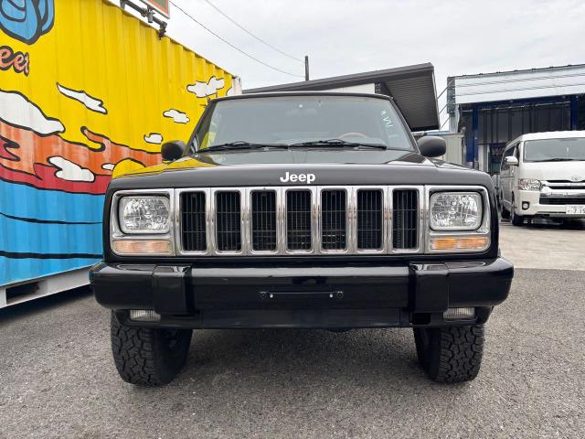 ジープ・チェロキー リミテッド　４ＷＤ（2枚目）