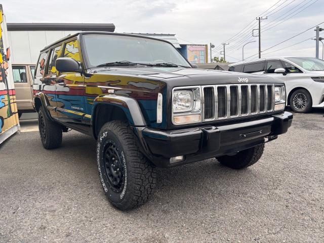 ジープ・チェロキー リミテッド　４ＷＤ（3枚目）