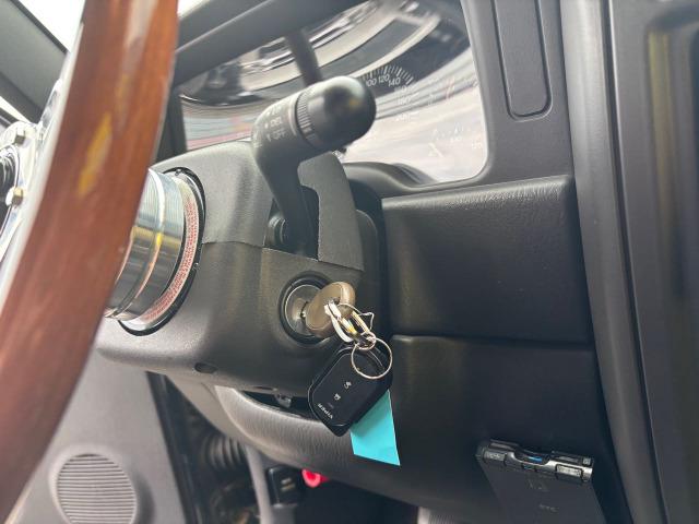 ジープ・チェロキー リミテッド　４ＷＤ（16枚目）