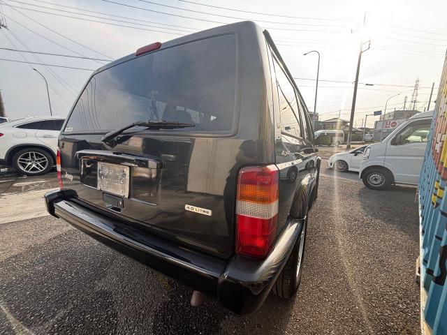 ジープ・チェロキー リミテッド　４ＷＤ（11枚目）