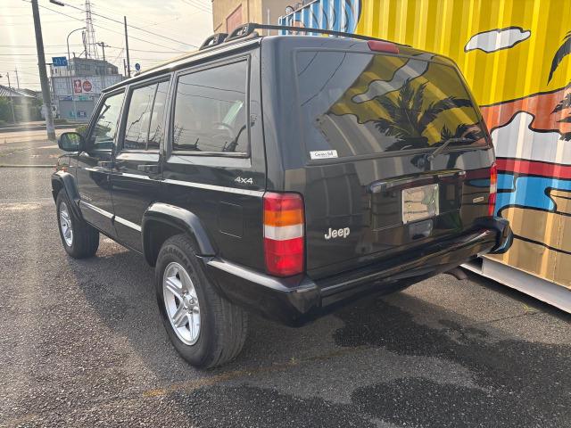 ジープ・チェロキー リミテッド　４ＷＤ（14枚目）