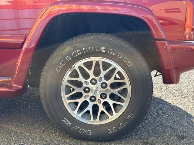 ジープ・チェロキー リミテッド 4WD(9枚目)