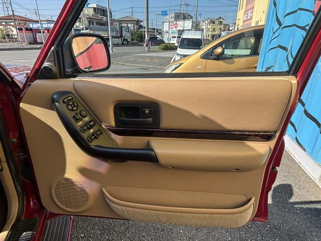 ジープ・チェロキー リミテッド 4WD(18枚目)