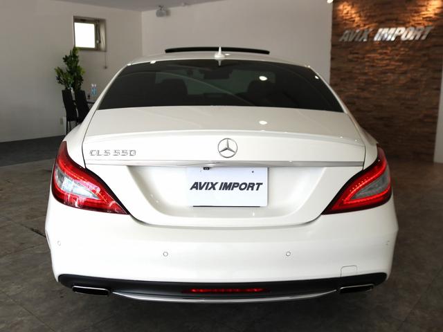 ＣＬＳ５５０　ＡＭＧライン　右Ｈ正規Ｄ車　Ｖ８ツインターボ　ガラスＳＲ　黒革　全席シートヒーター　純正ＨＤＤナビ地デジ　ｈａｒｍａｎ／ｋａｒｄｏｎサウンド　全周カメラ＆ＰＴＳ　レーダーセーフティＰＫＧ　電動Ｒゲート　エアサス　ＡＭＧ製１９インチＡＷ　禁煙車(22枚目)