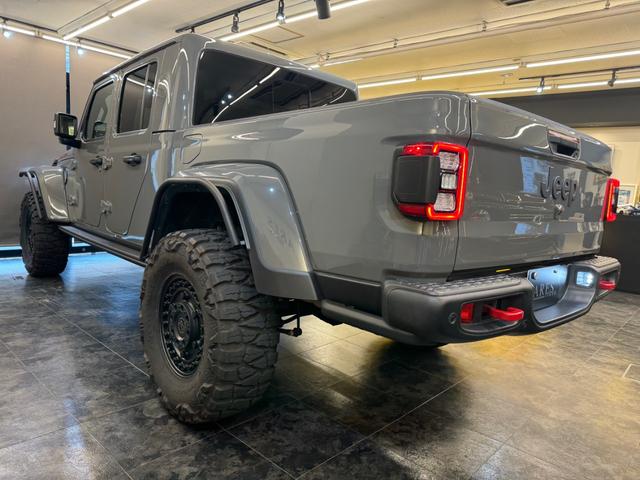 ジープ・グラディエーター ルビコン 3.6ルビコン4WD 2インチリフトUP ブラックライノー17AWグラップラー(3枚目)