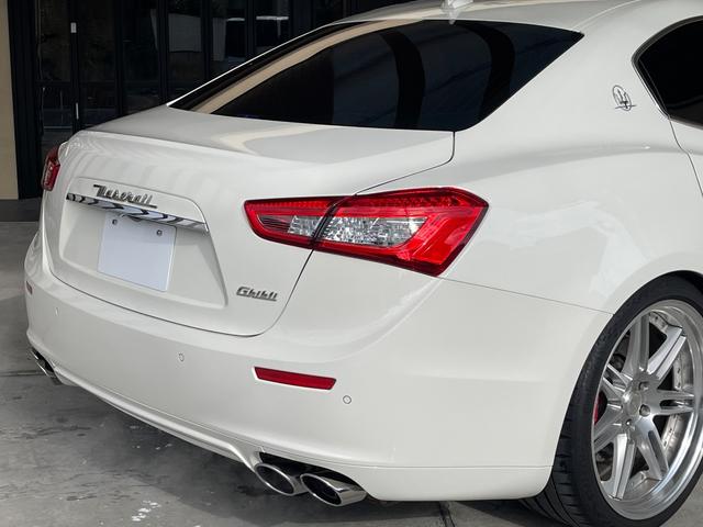 ギブリ ベースグレード 左ハンドル WORK21AW 車高調 下取車 左ハンドル/サンルーフ/ユーザー下取車/純正ナビTV/TVキャンセラー/可変バルブリモコン付き/レッドレザーシート&ヒーター付/パドルシフト/バックカメラ/パークアシスト/ETC/スペアキー/(37枚目)