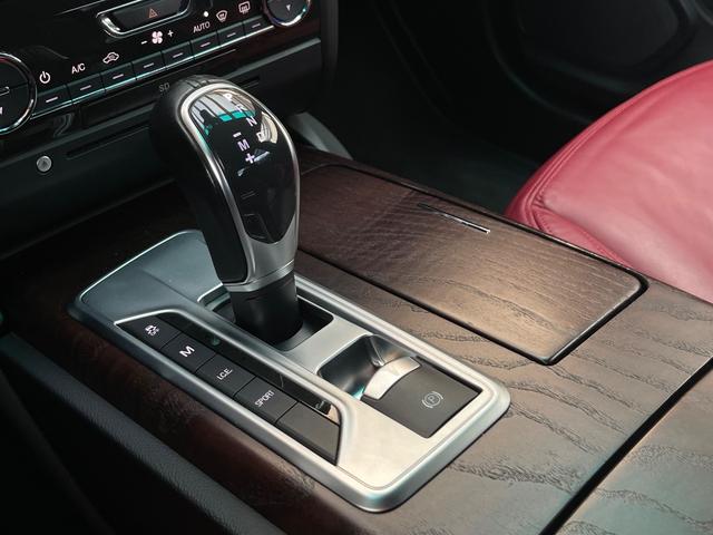 ギブリ ベースグレード 左ハンドル WORK21AW 車高調 下取車 左ハンドル/サンルーフ/ユーザー下取車/純正ナビTV/TVキャンセラー/可変バルブリモコン付き/レッドレザーシート&ヒーター付/パドルシフト/バックカメラ/パークアシスト/ETC/スペアキー/(63枚目)