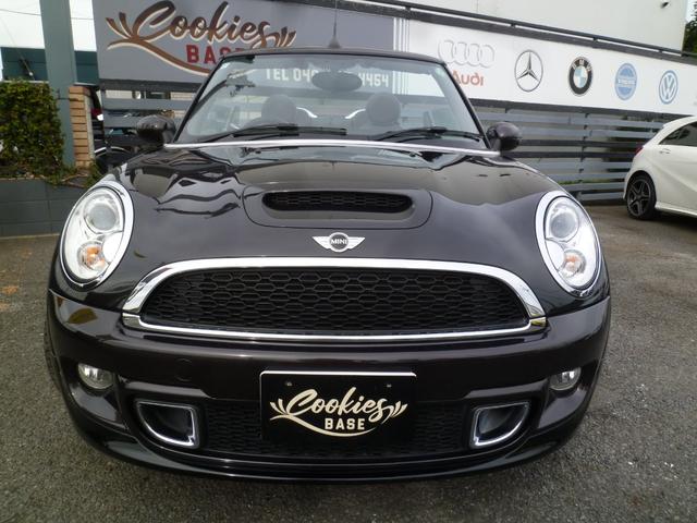 ＭＩＮＩ クーパーＳ　コンバーチブル　ハイゲート　正規ディーラー車　特別限定車　ブラウンレザーシート　カロッツェリアナビ　フルセグＴＶ　バックカメラ　スマートキー　プッシュスタート　電動オープン　リアパーキングセンサー　ＥＴＣ　クルーズＣ（2枚目）