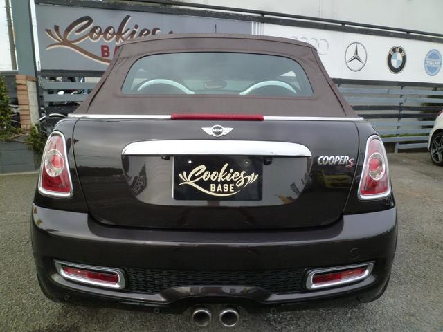 ＭＩＮＩ クーパーＳ　コンバーチブル　ハイゲート　正規ディーラー車　特別限定車　ブラウンレザーシート　カロッツェリアナビ　フルセグＴＶ　バックカメラ　スマートキー　プッシュスタート　電動オープン　リアパーキングセンサー　ＥＴＣ　クルーズＣ（3枚目）