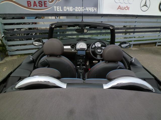 ＭＩＮＩ クーパーＳ　コンバーチブル　ハイゲート　正規ディーラー車　特別限定車　ブラウンレザーシート　カロッツェリアナビ　フルセグＴＶ　バックカメラ　スマートキー　プッシュスタート　電動オープン　リアパーキングセンサー　ＥＴＣ　クルーズＣ（11枚目）