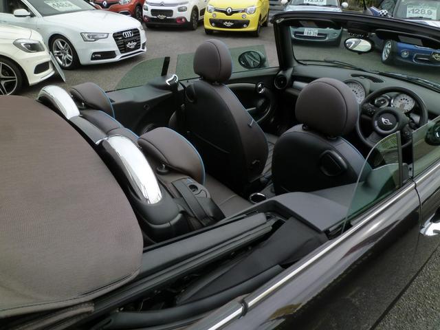 ＭＩＮＩ クーパーＳ　コンバーチブル　ハイゲート　正規ディーラー車　特別限定車　ブラウンレザーシート　カロッツェリアナビ　フルセグＴＶ　バックカメラ　スマートキー　プッシュスタート　電動オープン　リアパーキングセンサー　ＥＴＣ　クルーズＣ（21枚目）