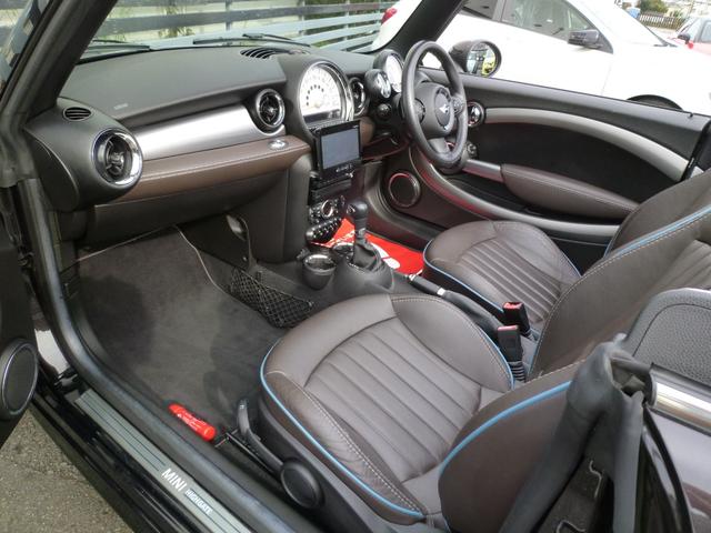 ＭＩＮＩ クーパーＳ　コンバーチブル　ハイゲート　正規ディーラー車　特別限定車　ブラウンレザーシート　カロッツェリアナビ　フルセグＴＶ　バックカメラ　スマートキー　プッシュスタート　電動オープン　リアパーキングセンサー　ＥＴＣ　クルーズＣ（26枚目）