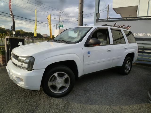 シボレートレイルブレイザー ＬＴ　正規ディーラー車　カロッツェリアナビ　フルセグＴＶ　バックカメラ　ＥＴＣ　ＵＳテールランプ　キーレス　パートタイム４ＷＤ（5枚目）