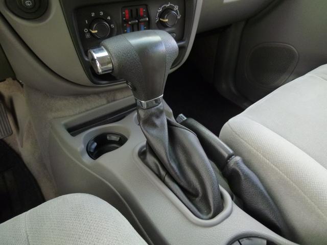 シボレートレイルブレイザー ＬＴ　正規ディーラー車　カロッツェリアナビ　フルセグＴＶ　バックカメラ　ＥＴＣ　ＵＳテールランプ　キーレス　パートタイム４ＷＤ（11枚目）