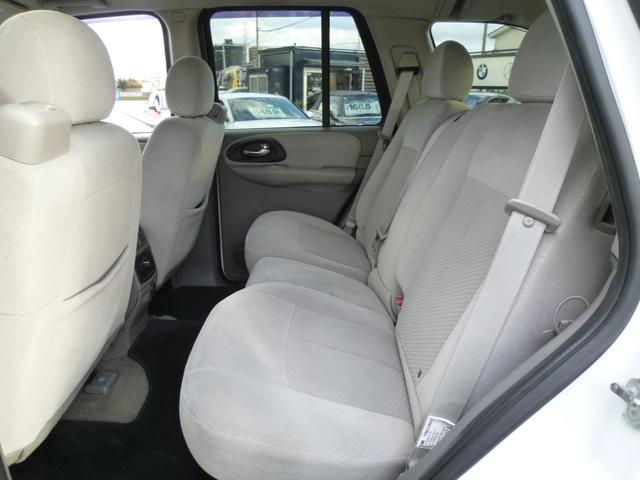 シボレートレイルブレイザー ＬＴ　正規ディーラー車　カロッツェリアナビ　フルセグＴＶ　バックカメラ　ＥＴＣ　ＵＳテールランプ　キーレス　パートタイム４ＷＤ（14枚目）