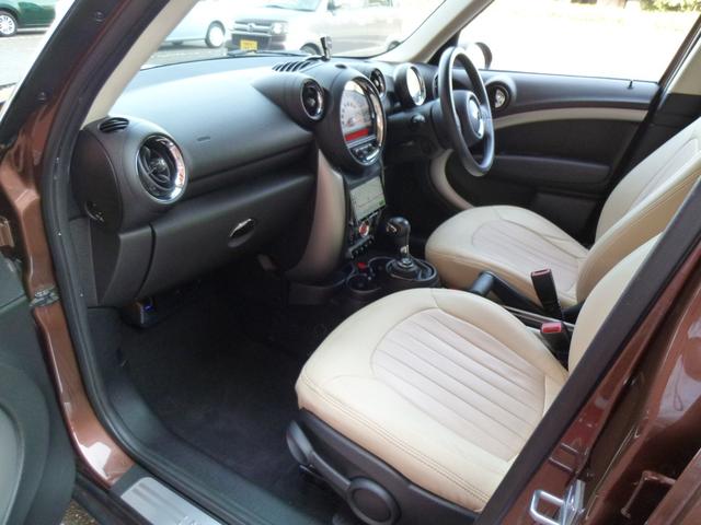 MINI クーパー クロスオーバー 正規ディーラー車 AVIC-CZ912サイバーナビTV デジタルインナーミラー BLITZ車高調 キセノン ETC 革調シートカバー WORK18インチアルミホイール キセノンヘッドライト(12枚目)