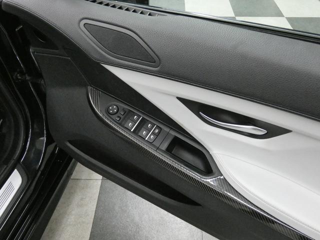 Ｍ６ グランクーペ　カーボンルーフ　シルバーストーン革　Ｓヒーター　カーボンインテリア　純正ＨＤＤナビ地デジ　Ｂカメラ＆ＰＤＣ　ＨＵＤ＆インテリジェントＳ　ソフトクローズＤ　ＬＥＤヘッドライト　青キャリパー　専用２０ＡＷ（13枚目）