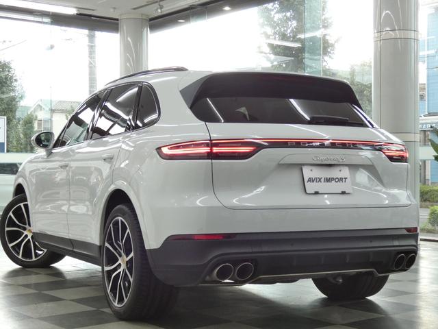 PORSCHE CAYENNE S