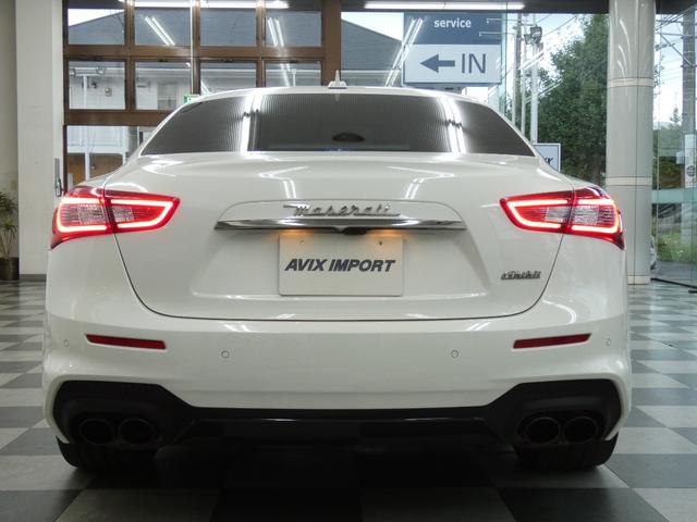 ギブリ グランスポーツ Nerissimo-PKG ガラスSR 黒革 シートヒーター インテリアカーボンP 純正ナビ DアシスタンスPKG ACC&BSA&LKA 電動トランク スカイフック 赤キャリパー 専用21AW(34枚目)