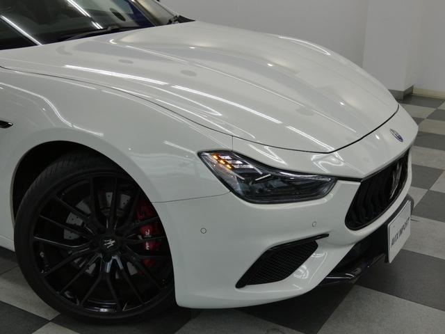 ギブリ グランスポーツ Nerissimo-PKG ガラスSR 黒革 シートヒーター インテリアカーボンP 純正ナビ DアシスタンスPKG ACC&BSA&LKA 電動トランク スカイフック 赤キャリパー 専用21AW(37枚目)