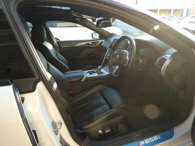 8シリーズ M850i xDrive グランクーペ Xdrive V8ツインターボ パノラマSR 黒革 Sヒーター&ベンチレーター 純正HDDナビ地デジ ハーマンカードン HUD Pアシストプラス&DアシストP ソフトクローズD OP20AW 禁煙(7枚目)
