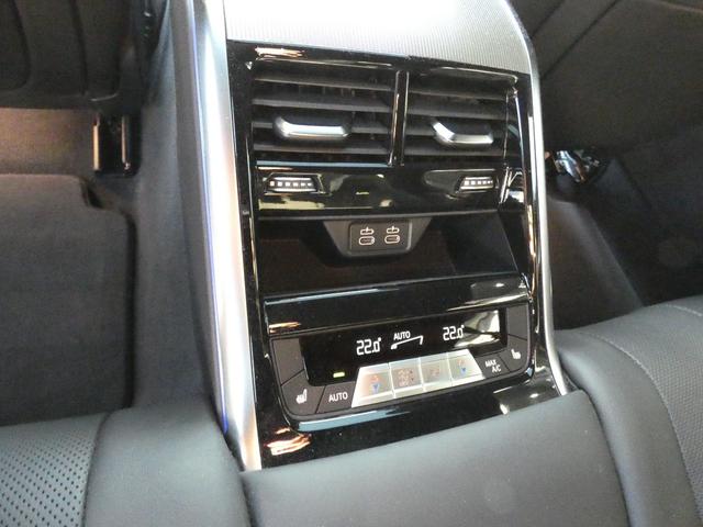 8シリーズ M850i xDrive グランクーペ Xdrive V8ツインターボ パノラマSR 黒革 Sヒーター&ベンチレーター 純正HDDナビ地デジ ハーマンカードン HUD Pアシストプラス&DアシストP ソフトクローズD OP20AW 禁煙(9枚目)