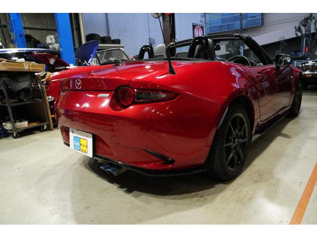 ロードスター Ｓレザーパッケージ　禁煙車／６速ＭＴ／ブラックレザーシート／フロント・サイド・リアスカート／セーフティパッケージ／ＢＯＳＥサウンド／バックカメラ／フルセグ／ブラインドスポットモニター／シートヒーター／ＬＥＤヘッドライト（13枚目）