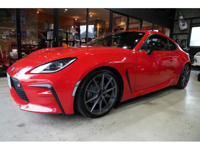 GR86 RC 6速MT ワンオーナー 禁煙車 TRDマフラー BROWサスペンション BRIDEバケットシート 社外ブレーキパッド+ローター(4枚目)