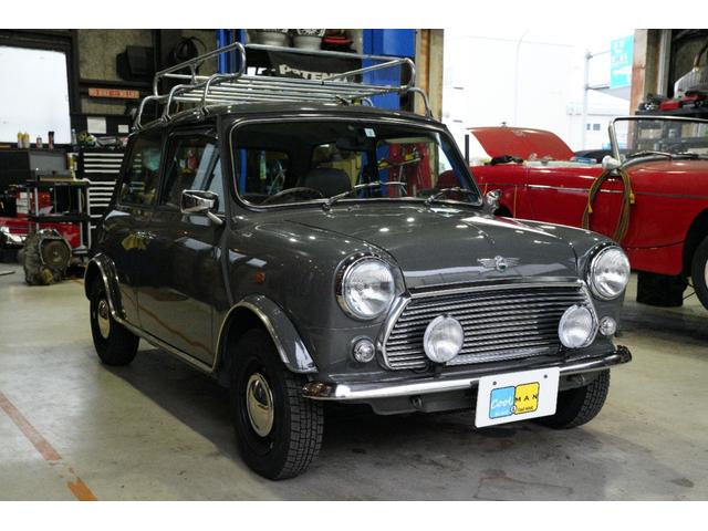 MINI クーパー ヘリテイジコレクション ユーコングレイ 4速MT レザーシート ウッドパネル 12インチAW 2灯フォグライト 社外キーレス ルーフラック(5枚目)