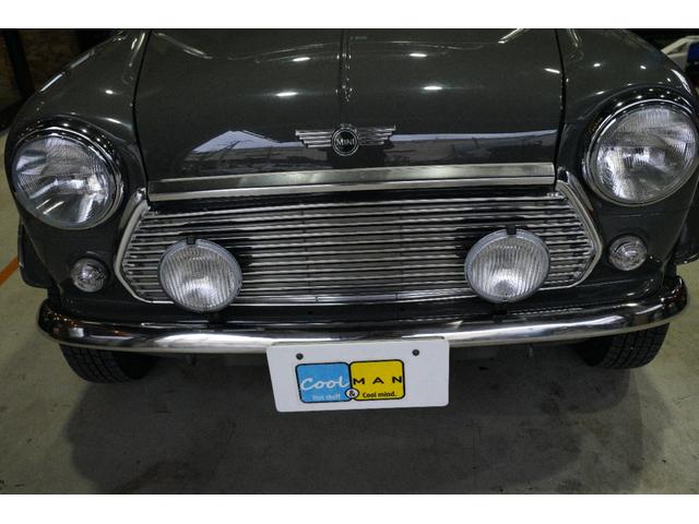 MINI クーパー ヘリテイジコレクション ユーコングレイ 4速MT レザーシート ウッドパネル 12インチAW 2灯フォグライト 社外キーレス ルーフラック(18枚目)