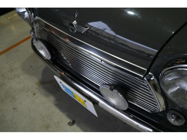 MINI クーパー ヘリテイジコレクション ユーコングレイ 4速MT レザーシート ウッドパネル 12インチAW 2灯フォグライト 社外キーレス ルーフラック(25枚目)