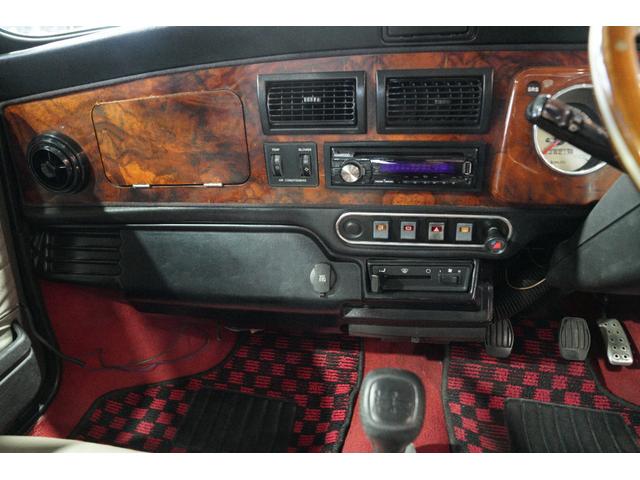 MINI クーパー ヘリテイジコレクション ユーコングレイ 4速MT レザーシート ウッドパネル 12インチAW 2灯フォグライト 社外キーレス ルーフラック(33枚目)